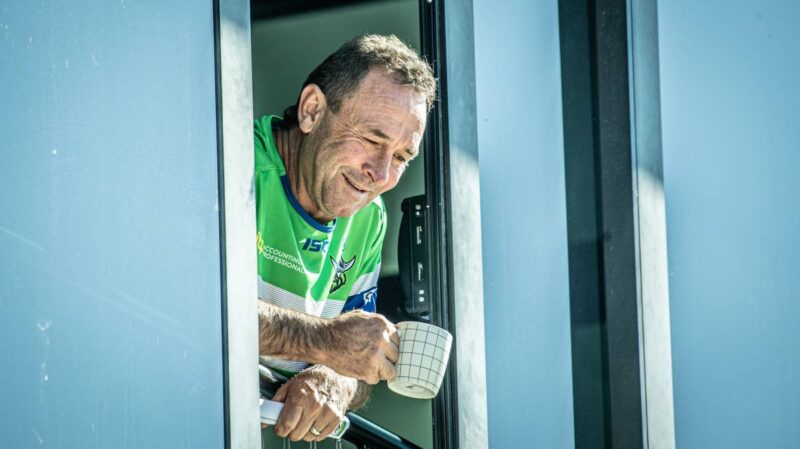 NRL: Ricky Stuart re-signs with three-year contract extension with Canberra Raiders