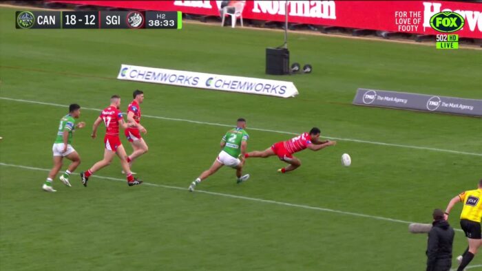 ‘It’s a head in hands moment’  Watch #NRLRaidersDragons on ch. 502 or stream on Kayo: 
 B…