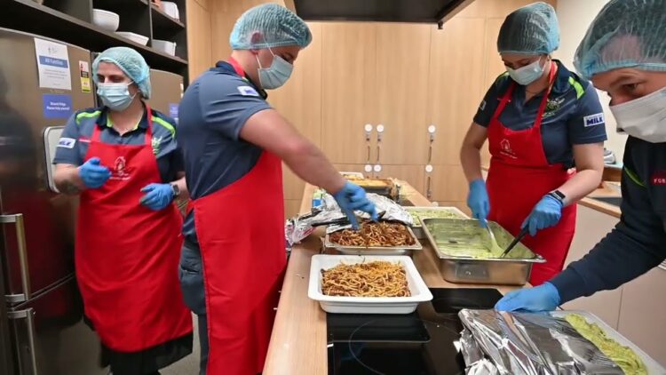 Video: Raiders support Meals from the Heart