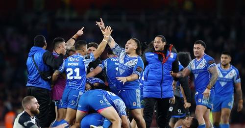 Samoa have stunned host nation England to book their place in the 2021 Rugby League World Cup Final...