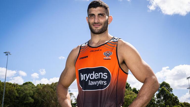 ‘Looked me in the eyes’: The Sheens promise that could finally deliver Alex Twal his first try