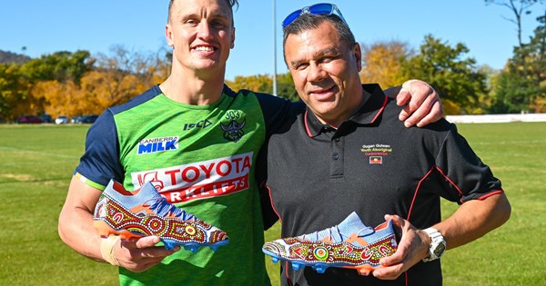 Jack WIghton receives special gift ahead of Indigenous Round