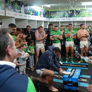 VIDEO | Late to team song, #WeAreRaiders