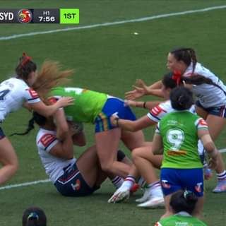 VIDEO | Raiders: Grace barges her way over to score our first try of the afternoon!