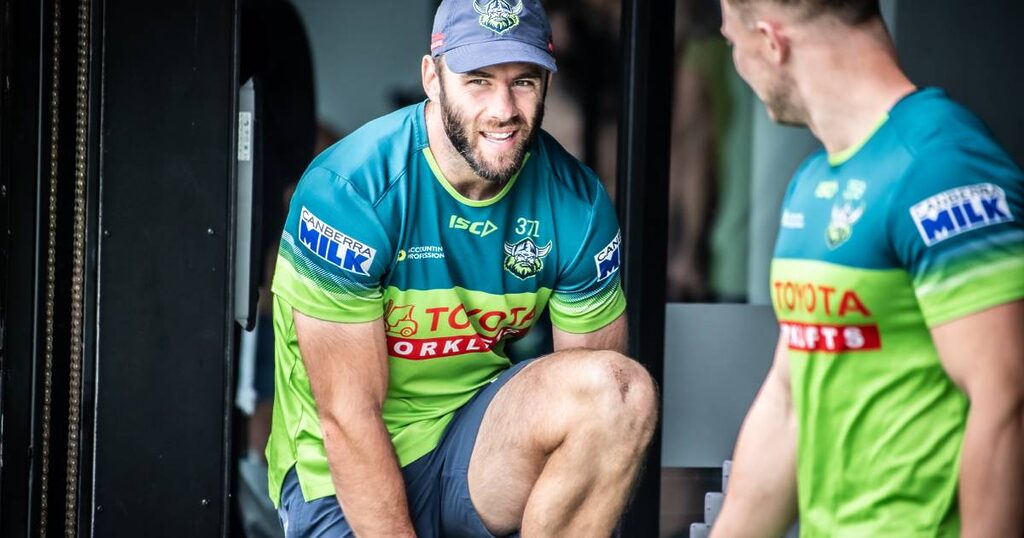 Canberra Raiders' Matt Frawley puts critical 'noise' aside with no excuse to fail NRL finals test against Newcastle Knights