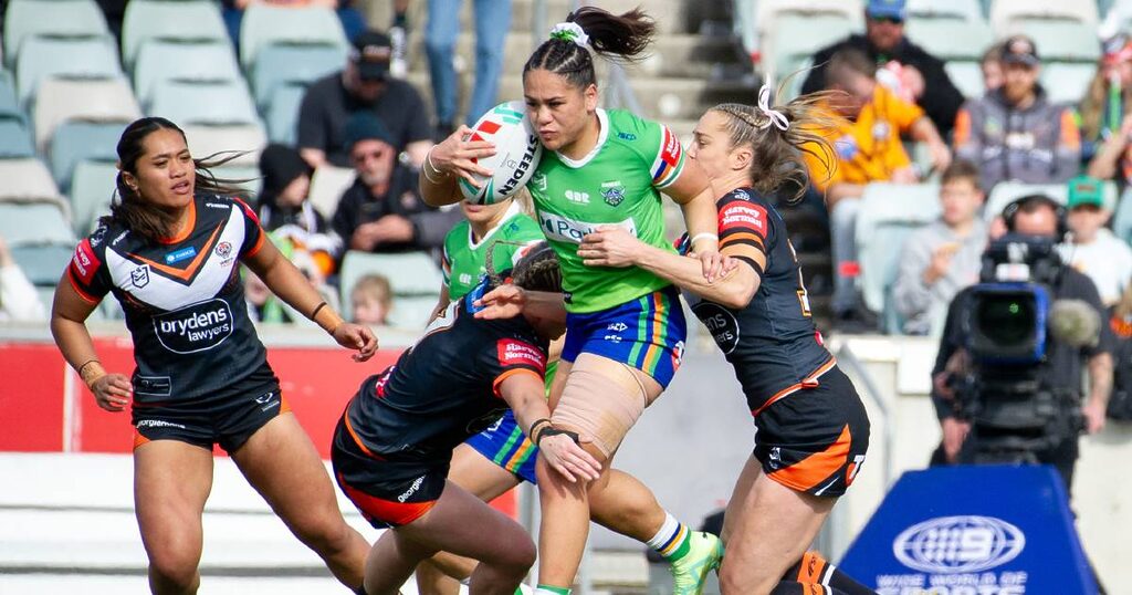 Canberra Raiders' NRLW finals hopes hang on 'crucial' Cowboys clash