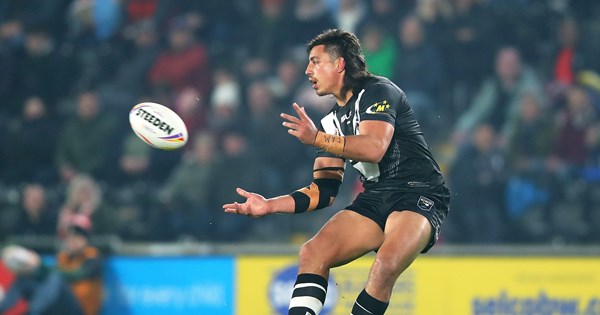 New Zealand Kiwis' 21-man squad for Pacific Championships includes debutants.