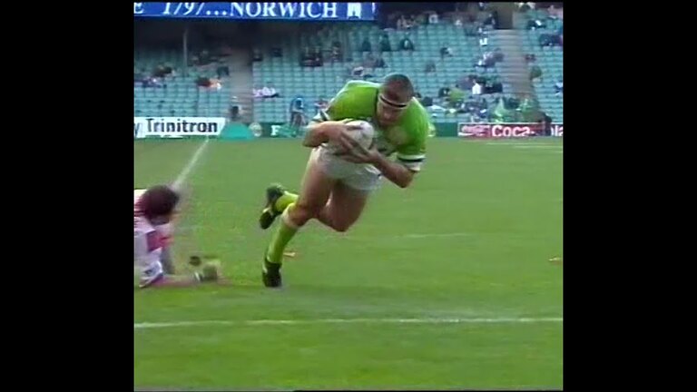 VIDEO: Throwback Thursday: Through the hands for a Furner try