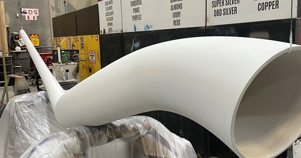 From a photo to large-scale replica: The Journey of the Vegas Viking Horn