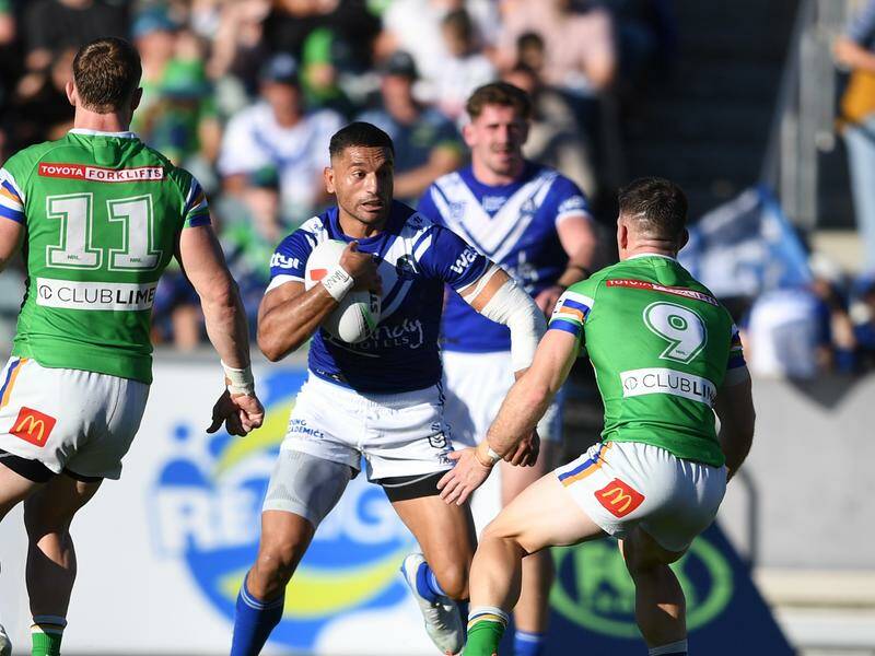 Marcelo Montoya (C) scored the third try for the Bulldogs in the come from behind win over Canberra. Photo: HANDOUT/NRL PHOTOS