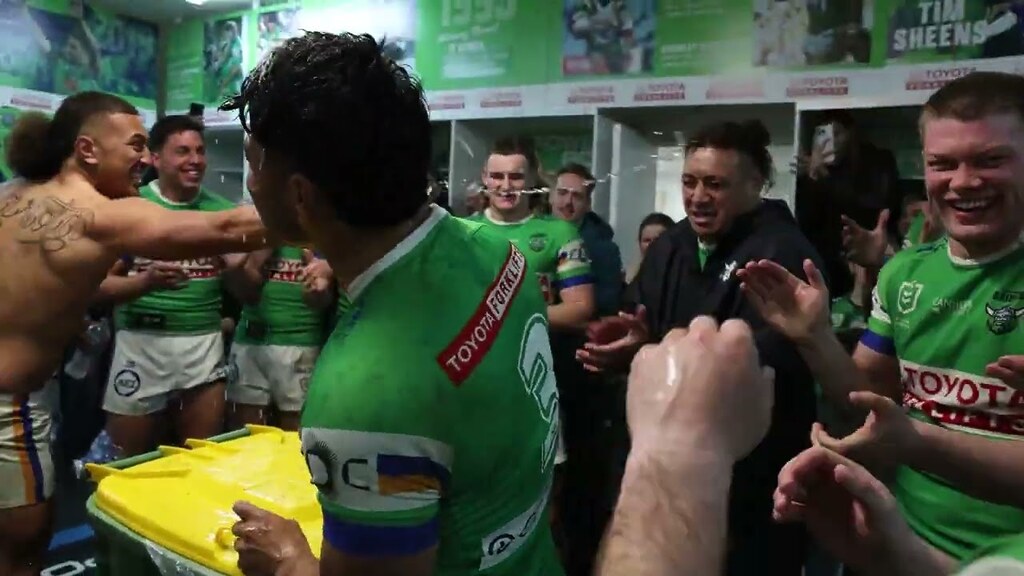 Team Song: Raiders v Knights