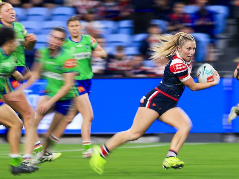 Tarryn Aiken scoots away for the match-clinching try as Sydney Roosters beat Canberra. Photo: Mark Evans/AAP PHOTOS