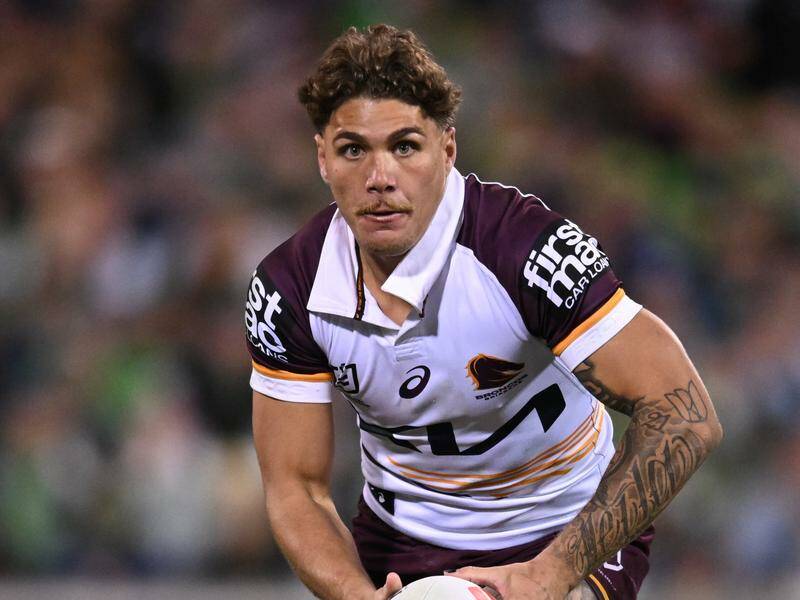 Broncos' Reece Walsh was sin-binned for head-butting Canberra Raiders hard man Hudson Young. Photo: Lukas Coch/AAP PHOTOS