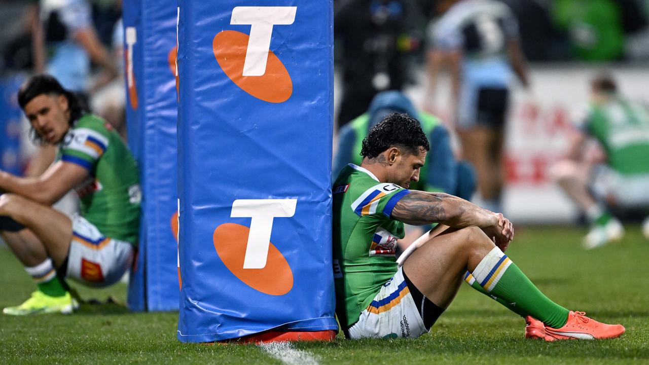 Raiders label betting odds ‘meaningless’ after all major bookies snub Canberra