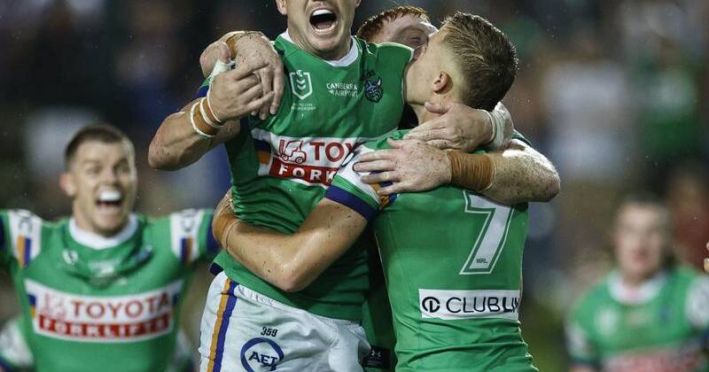 Ethan Sanders (c) has received lavish praise from his halves partner Ethan Strange. Photo: Mark Evans/AAP PHOTOS