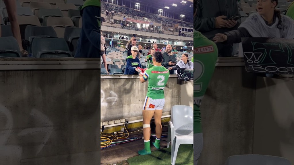 Sav making this young fan’s day 💚  #WeAreRaiders #NRL