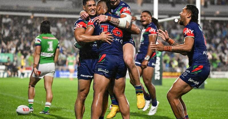 Leka Halasima has scored two tries as the Warriors thumped the Raiders. Photo: Andrew Cornaga/AAP PHOTOS