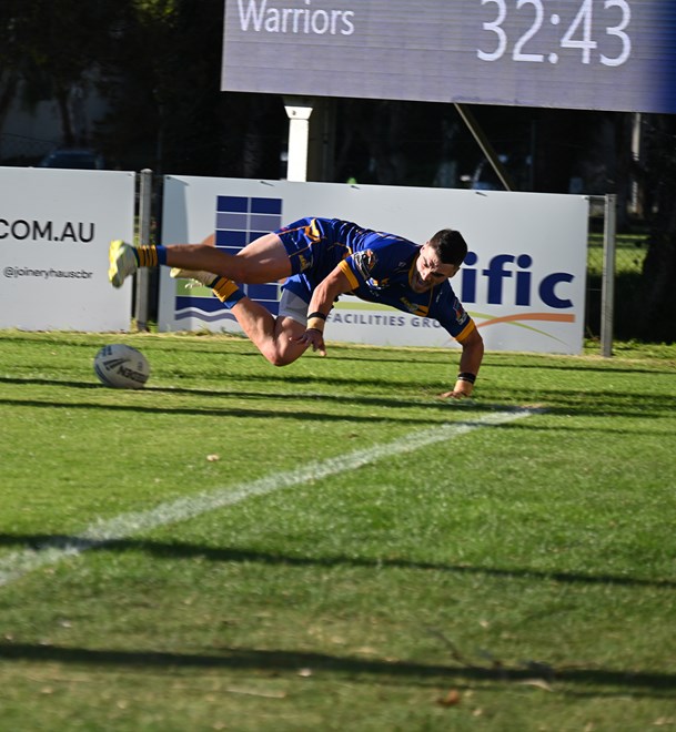 Rams Barge Past Warriors