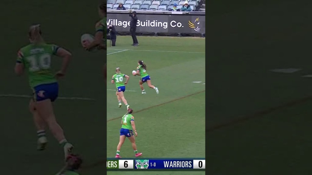 The Raiders go edge to edge to score their opening tries in back-to-back sets 🔥