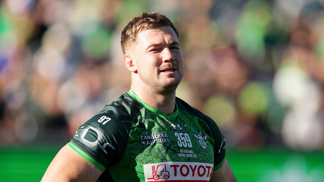 Raiders offer star forward Hudson Young record $1.1 million a season deal to keep him in Canberra