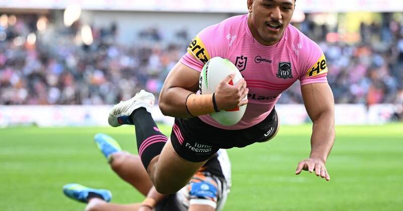 Paul Alamoti won't be jumping ship to join the Chiefs, committing to Penrith for two more years. Photo: Dan Himbrechts/AAP PHOTOS
