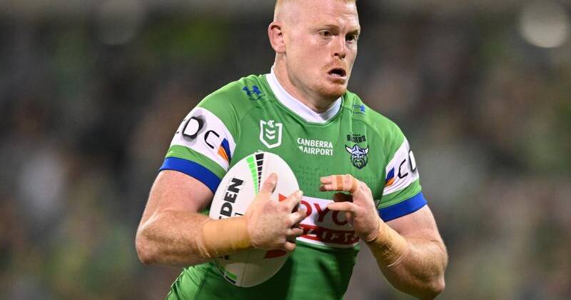 Canberra's Corey Horsburgh has not approached the club for a transfer, say the Raiders. Photo: Lukas Coch/AAP PHOTOS