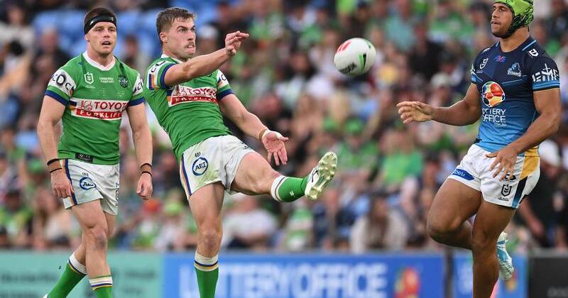 Ethan Sanders' kicking game will be most crucial on Sunday in wet conditions at Canberra. Photo: Dave Hunt/AAP PHOTOS