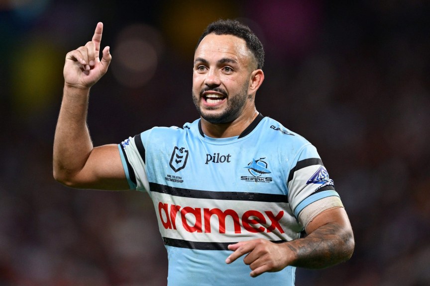 Trindall replacement puts Sharks on alert as Broncos half stakes claim