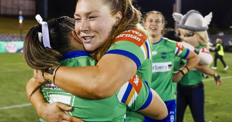 All smiles in the Canberra camp after getting through week one of the AFLW finals. Photo: Mark Evans/AAP PHOTOS