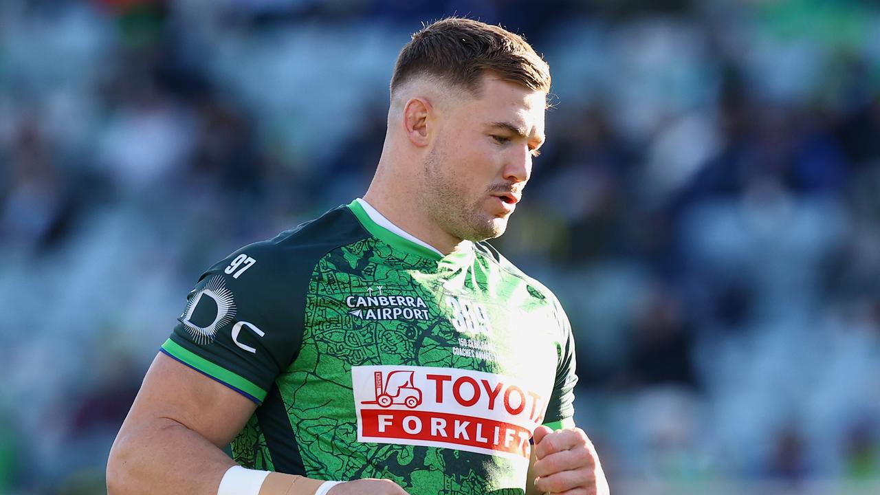 NRL vs. Chiefs stoush brewing over contentious $900k Hudson Young deal